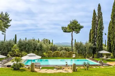 Image de Maison de vacances privée avec Wifi, bain à remous, piscine privée, Tv, terrasse, vue panoramique
