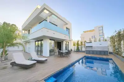 Image de Sunrise Pearl - 2 min walk to Sirena Bay