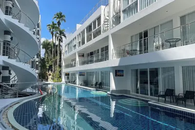 Image de B12a - Condo 2 chambres avec accès à la piscine, Karon Beach