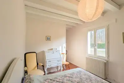 Image de Charmant hébergement avec parc et étang à Mers-sur-Indre