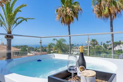 Image de Maison indépendante de trois chambres avec jacuzzi privé à 15 min de Marbella