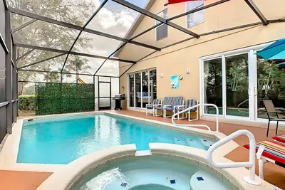 Image de 6 Bedrooms | Arcade Game | Pool | Spacious