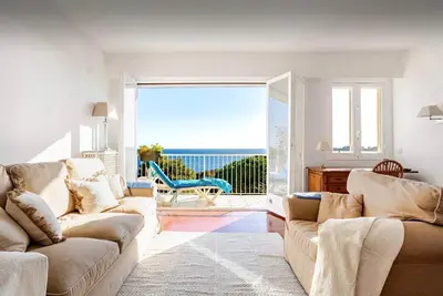 Image de Premium Penthouse with Panoramic Sea View