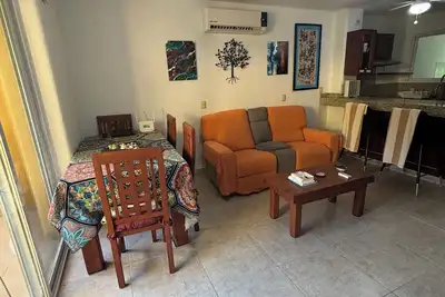 Image de Experience a beautiful gateway in Colonia La Ropa at Residencial Los Mangos.