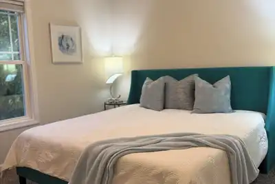 Image de Cozy 1-bedroom cottage in adorable Raleigh with Ac