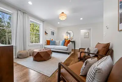 Image de New Bartlett home close to Attitash | Hot Tub