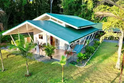 Image de Villa-Salle de bain privée