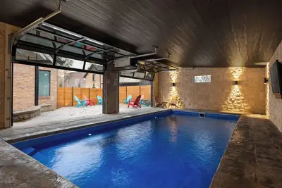 Image de ★ Indoor Heated Pool ★ Pickleball Court ★ Mini Golf ★ Family Fun & Adventure