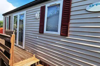 Image de location mobil home climatisé dans camping proche de la mer fréjus saint aygulf