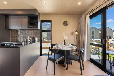 Image de Queenstown Central Luxe Stay, Two Bedrooms