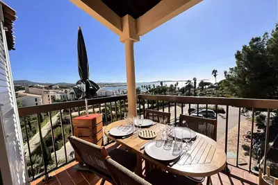 Image de Appartement 2 pièces/cabine -jusqu'à 4 personnes- SIx-Fours-les-Plages