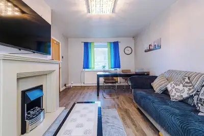 Image de Family-Friendly 3-Bed • Near Etihad & City Centre