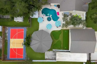 Image de Sleeps 14 • Heated Pool • Spa • Arcade • Putt Putt