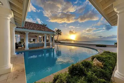 Image de Petite Plage 5   Exclusive Beachfront Villa