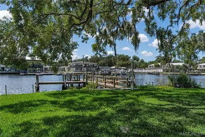 Image de Riverfront 2-bedroom townhome in peaceful Homosassa with Ac/Heat, Pool