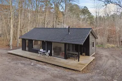 Image de New, bright holiday home close to the beach