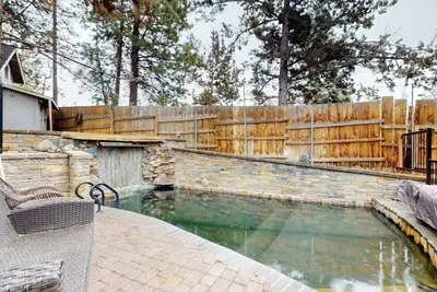 Image de Westside Paradise - Hottub, Home Theater & Pool!