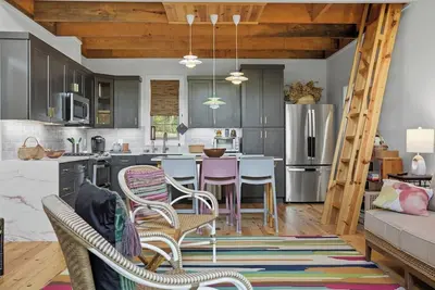 Image de Lakefront Boat Ramp, Dock, and Fishing Pond