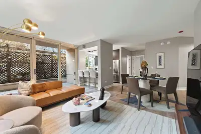 Image de Designer 3br with Resort Amenities and Balcony