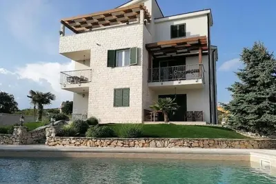 Image de Appartement de deux chambres avec la terrasse Brodarica, Sibenik (A-25027-b)