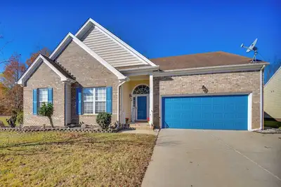 Work, Play & Unwind: Inviting Suffolk Home