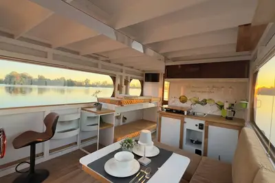 Image de Houseboat in Berlin - moored