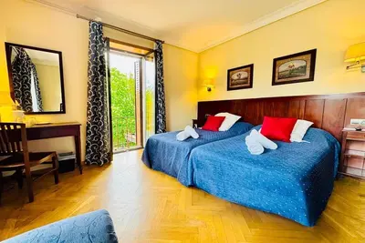 Image de Chambre « Habitación Doble Superior » avec terrasse partagée, Wi-Fi et climatisation