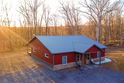 Image de Snaggy Mountain Oasis | Private 3br Escape w/ Hot Tub & Fire Pit