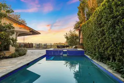 Image de Solaris by Stay Awhile Villas