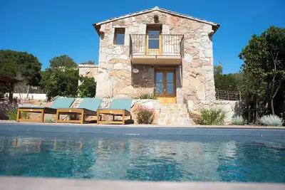 Image de Bergerie tout confort, vue dégagée et piscine privée