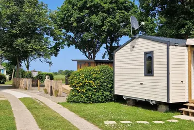 Image de Mobil home confortable avec terrasse à Pordic
