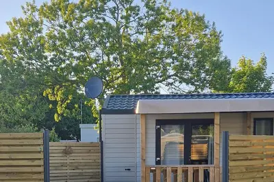 Image de Mobil home avec Spa privatif et Terrasse à Pordic