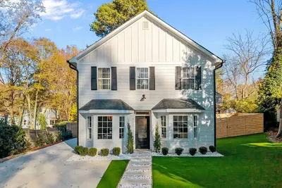 Image de Spacious Raleigh Retreat | 5br, Near Village District, Ncsu & Downtown