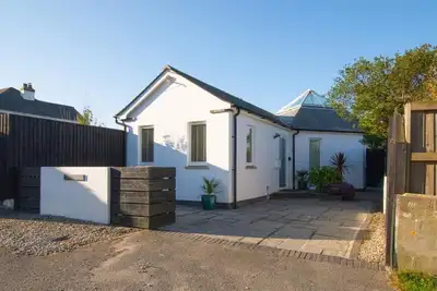 3 Bed in Trevone (oc-p00723)