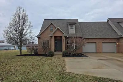 Image de Modern with traditional style, 3-bedroom condo with wifi in charming Laurel Oaks