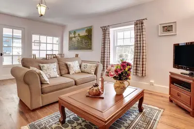 2 Bed in Bamburgh (oc-gd1437)