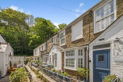 2 Bed in Padstow (oc-f32031)