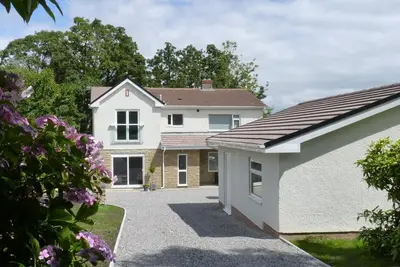 Image de 4 Bed in Swansea (oc-hh642)