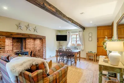 Image de 2 Bed in Hanworth (oc-f32042)