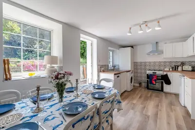 Image de 4 Bed in Deal (oc-t32219)