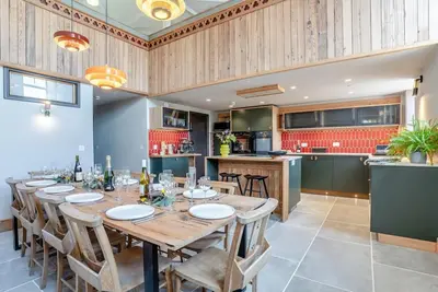 Image de 5 Bed in Bwlch (oc-p32273)