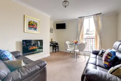 Image de 2 Bed in Whitby (oc-w979)