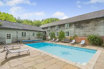 Image de 4 Bed in Hartest (oc-w32685)