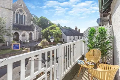 3 Bed in Beer (oc-mbcvw)