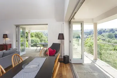 2 Bed in Bath (oc-bhr1)