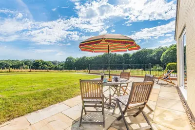 Image de 2 Bed in Tunbridge Wells (oc-tw658)