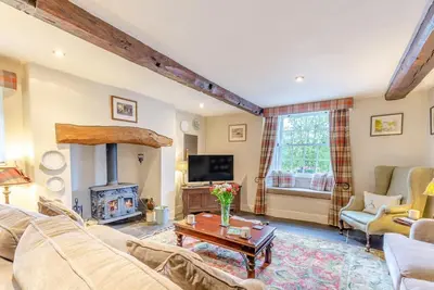 Image de 3 Bed in Clappersgate (oc-gl132)