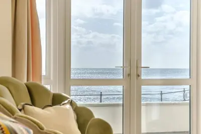 Image de 2 Bed in Ventnor (oc-e32619)