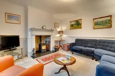 Image de 4 Bed in Swanage (oc-wy464)