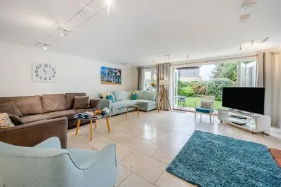 Image de 4 Bed in Friston (oc-colu)